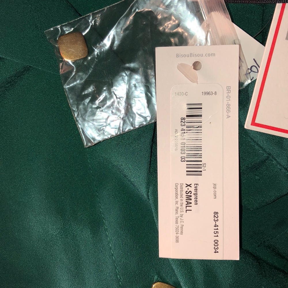 Bisou Bisou Michele Bohbot Green Top. NWT. XS - Picture 8 of 10